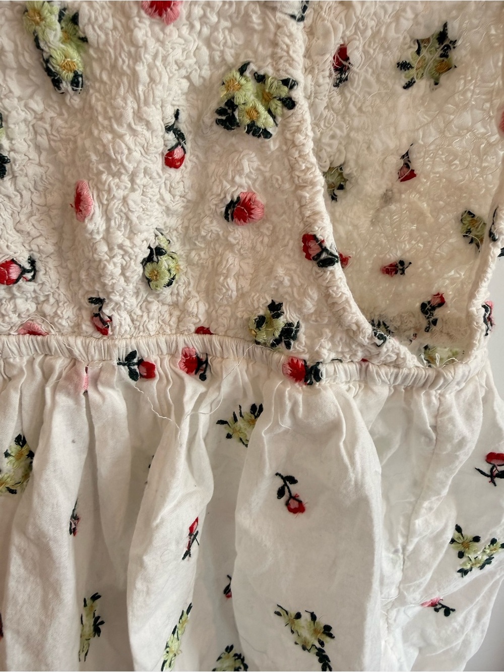 Free People Intimately size large white floral cami with adjustable straps - Picture 3 of 4